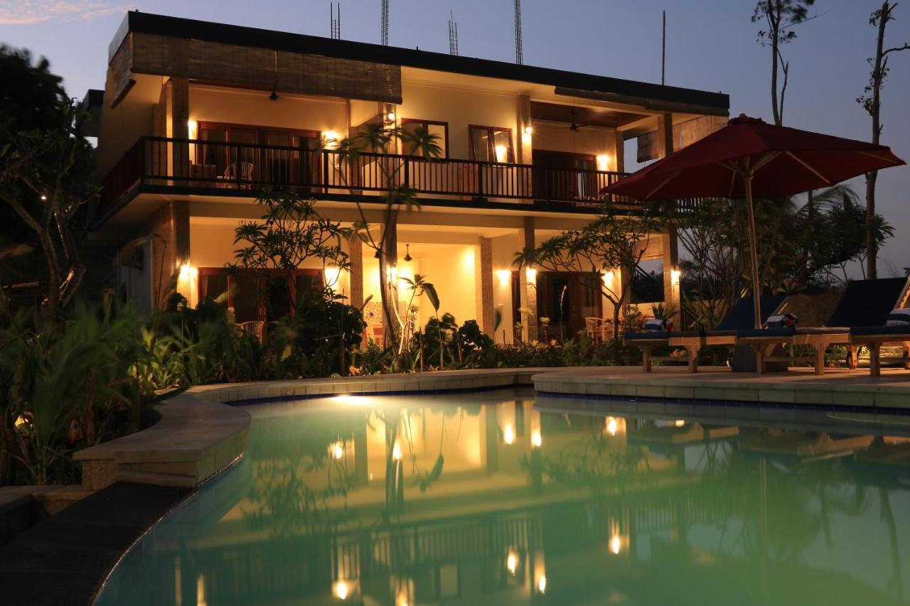Jaya Villa Амед Екстер'єр фото