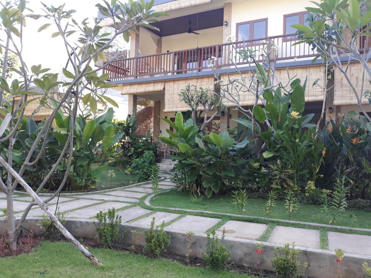 Jaya Villa Амед Екстер'єр фото