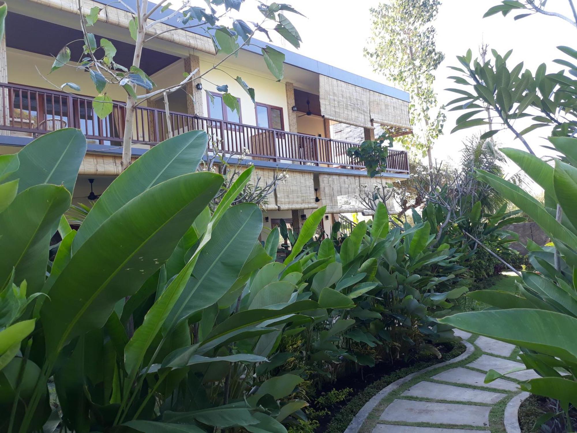 Jaya Villa Амед Екстер'єр фото
